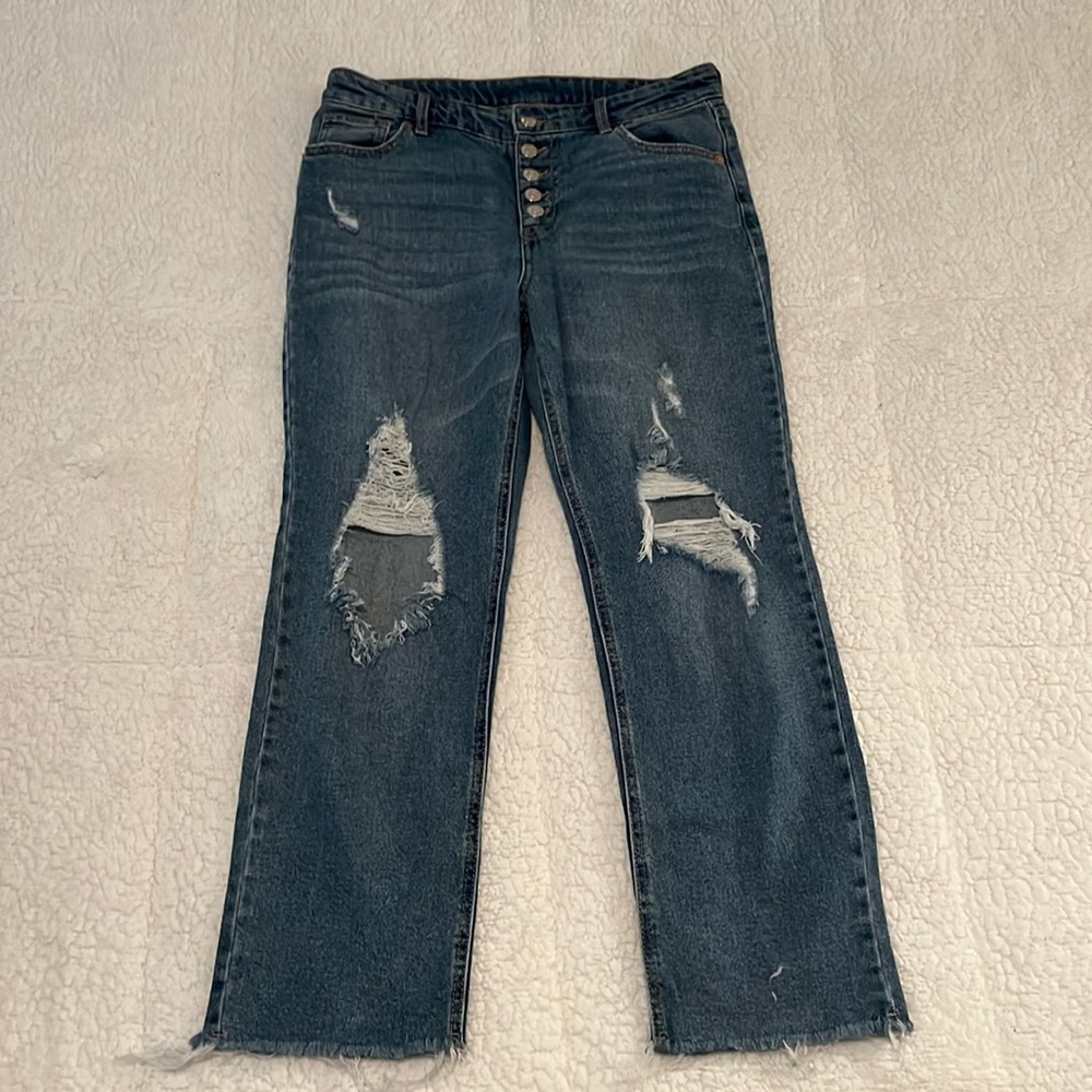 Boyfriend fit ripped jeans